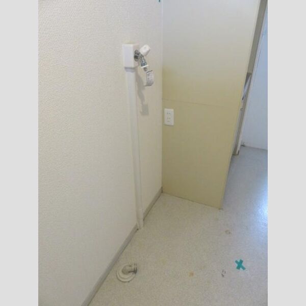 その他 (洗濯機置き場)