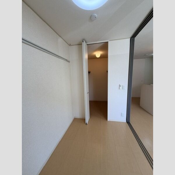 その他 (洋室)