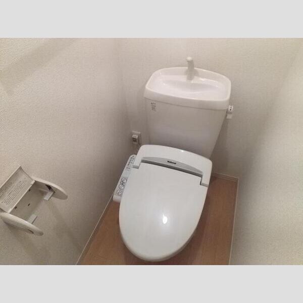 トイレ (ソシア　ヴィルヌーヴ　ドゥ　C102　トイレ(温水洗浄便座))