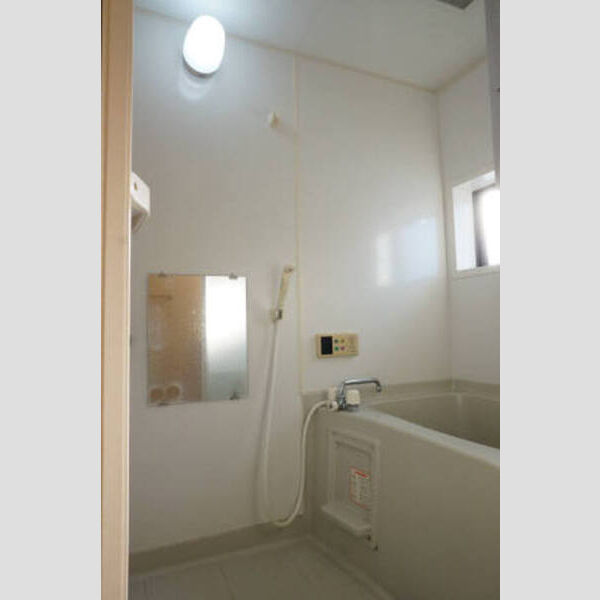 バス (D201 浴室)
