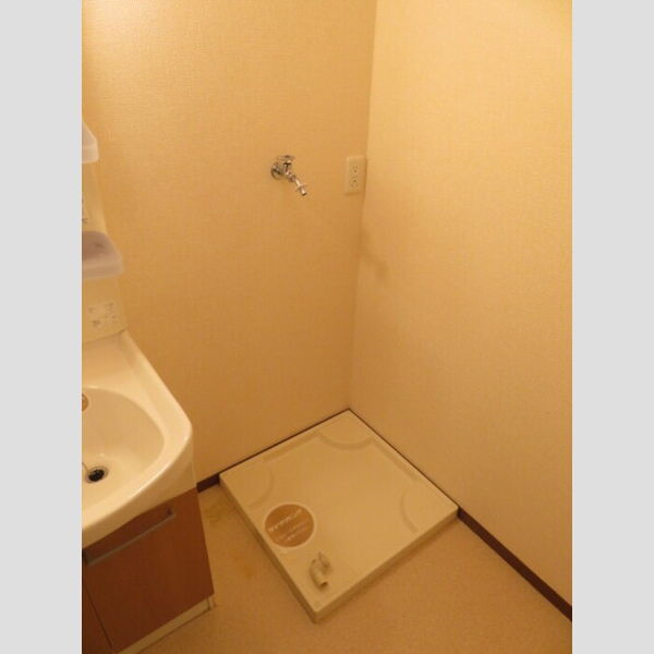 洗面所 (洗濯機置き場)