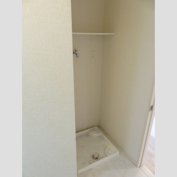 洗面所 (洗濯機置場)