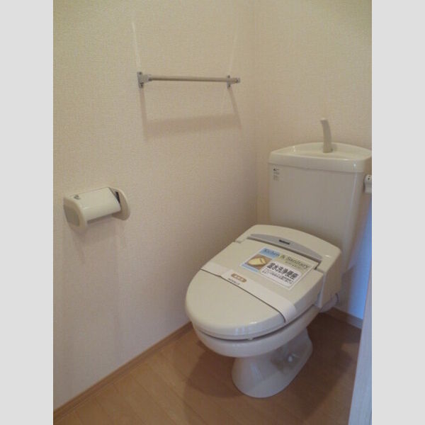 トイレ (温水洗浄暖房便座)