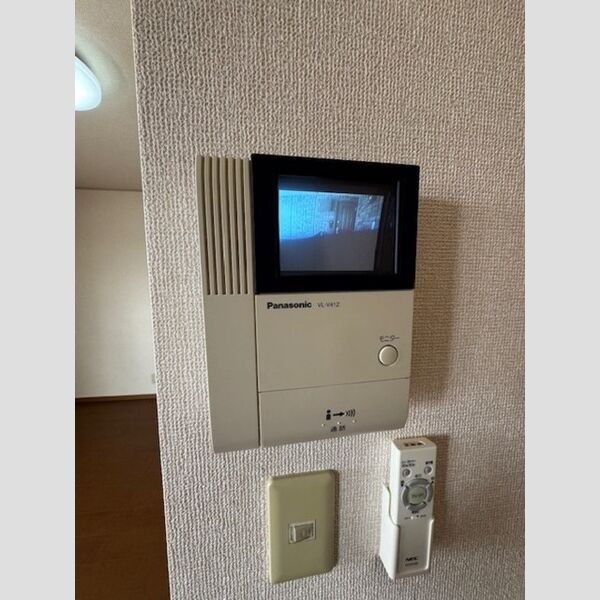 その他設備 (モニタ付きインターホン)