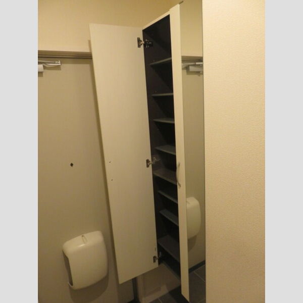 玄関 (シューズボックス)