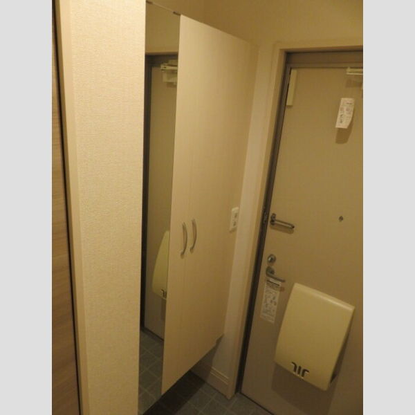 玄関 (シューズボックス)