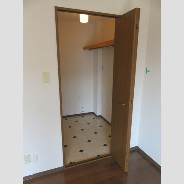 収納 (ウォークインクローゼット)