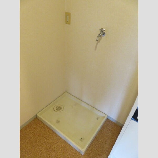 その他 (洗濯機置き場)