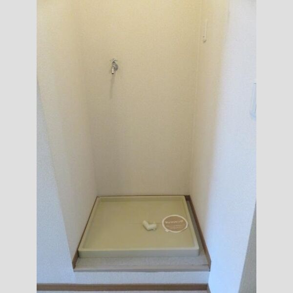 その他 (洗濯機置き場)