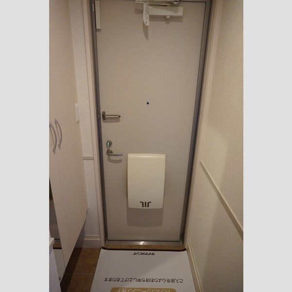 玄関 (シューズボックス付です♪)