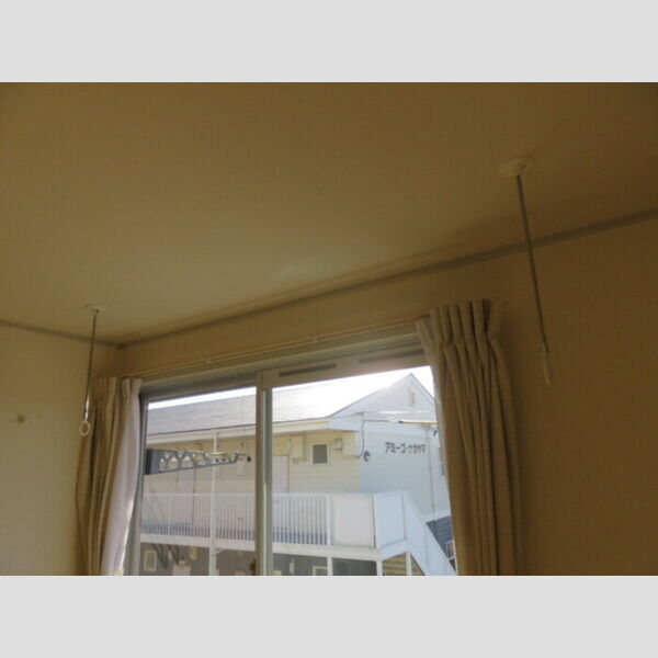 その他設備 (室内物干し)