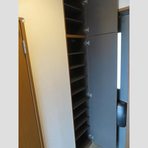 玄関 (シューズボックス)