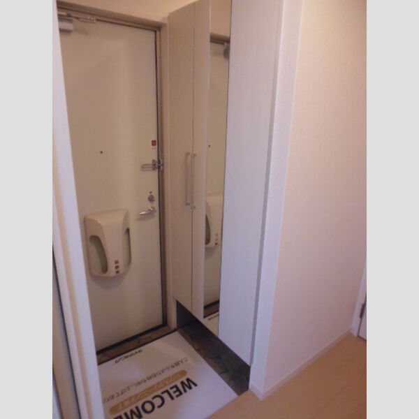 玄関 (シューズボックス付です☆)