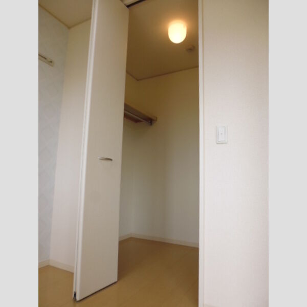 収納 (ウォークインクローゼット)