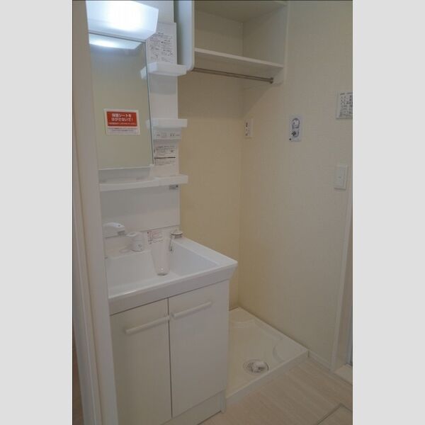 洗面所 (洗髪洗面化粧台)