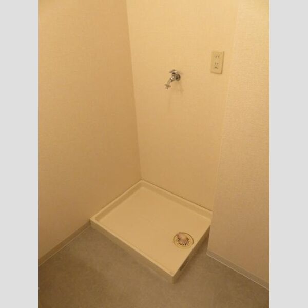 洗面所 (洗濯機置き場)