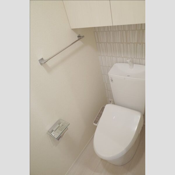 トイレ (温水洗浄便座)