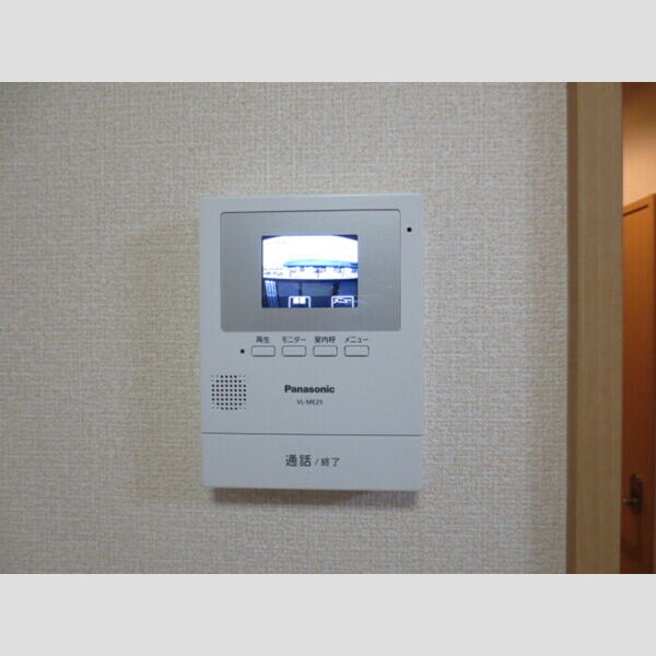 その他設備 (TVインターホンで訪問者を確認できます)
