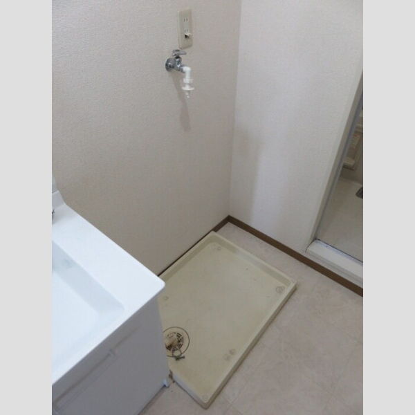 洗面所 (洗濯機置き場)