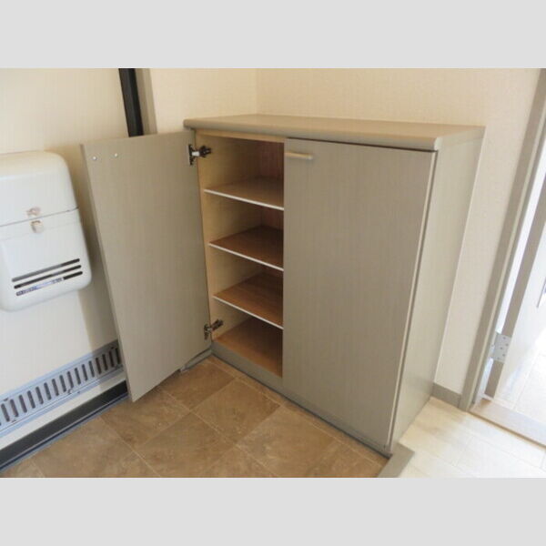 玄関 (シューズボックス)