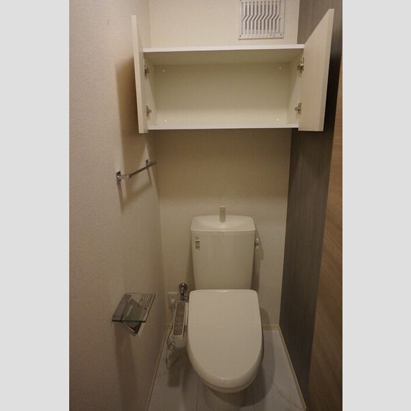 トイレ (温水洗浄暖房便座)