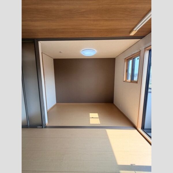 その他 (洋室)