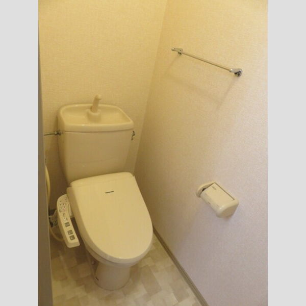 トイレ (トイレ)