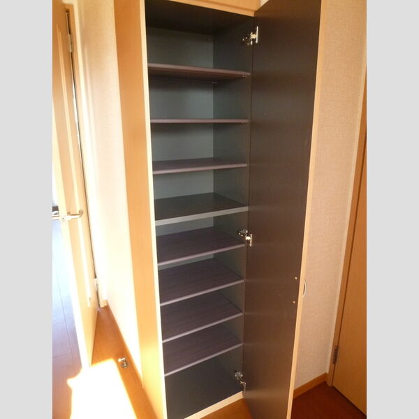 玄関 (シューズボックス)