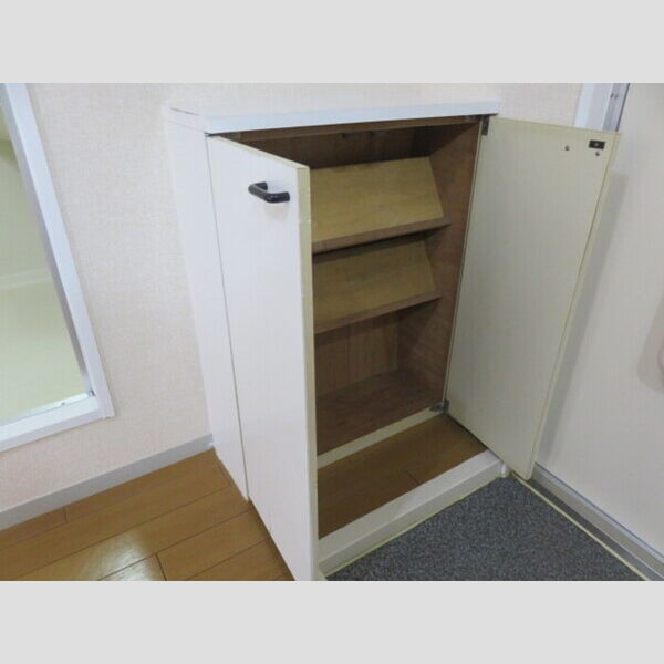 玄関 (シューズボックス)