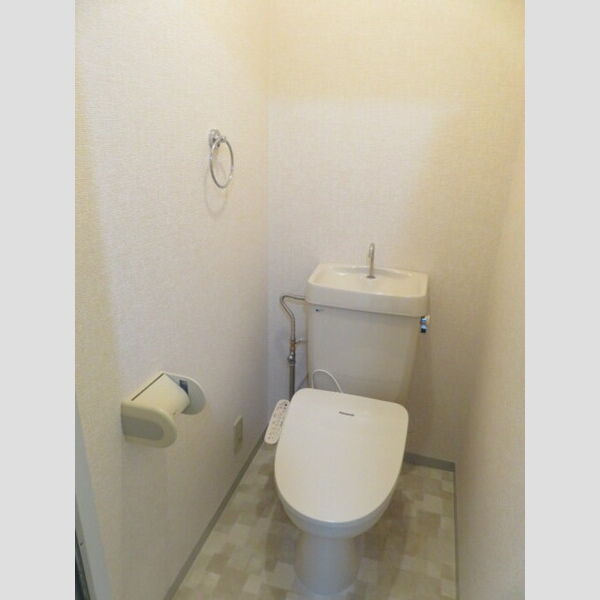 トイレ (トイレ)