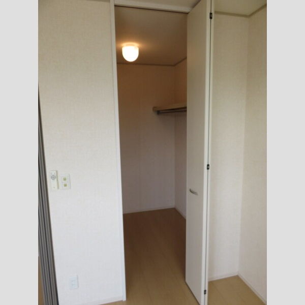 収納 (ウォークインクローゼット)