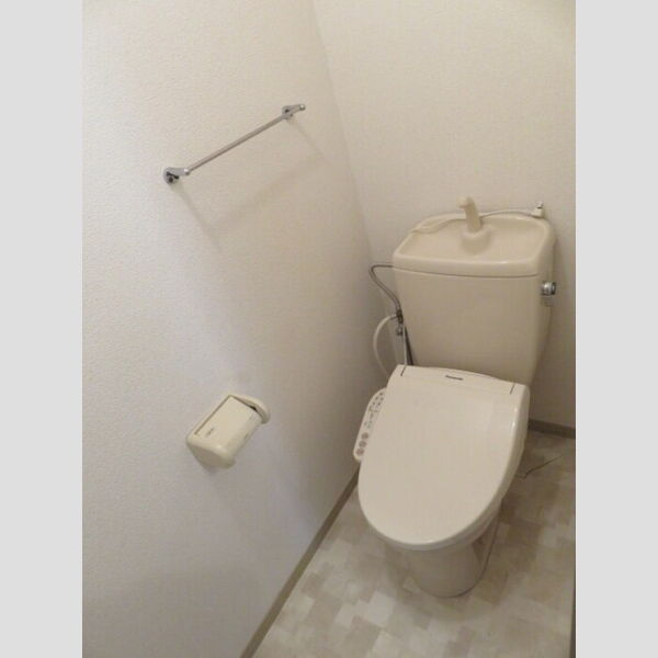 トイレ (トイレ)