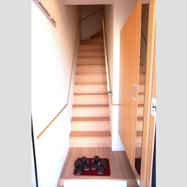 玄関 (シューズボックス付です☆)