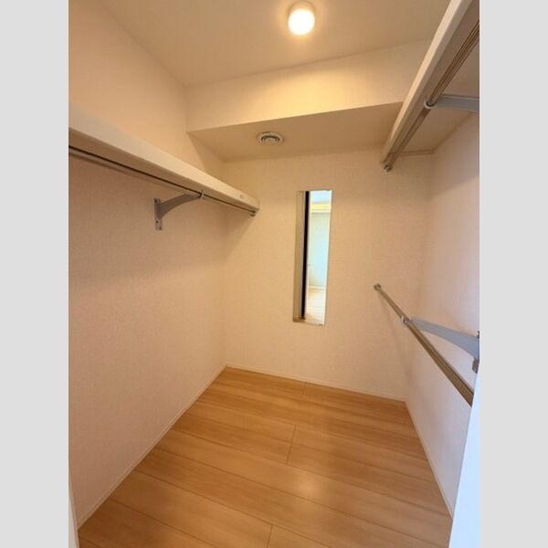 収納 (ウォークインクローゼット)