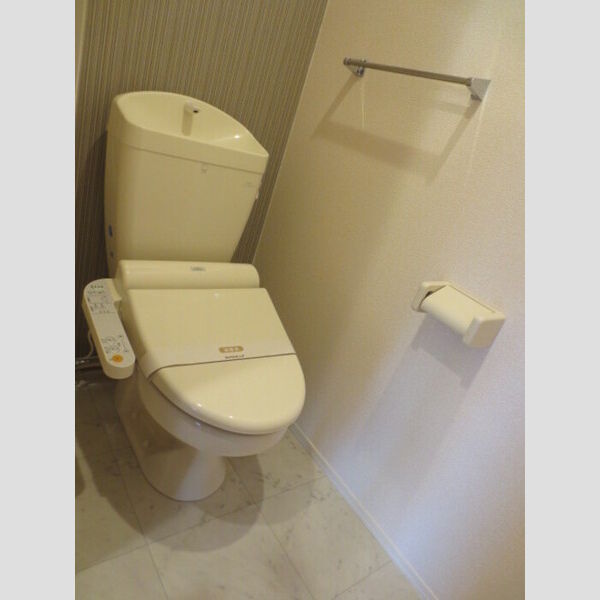 トイレ (温水洗浄暖房便座(Cerezo　101))