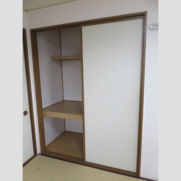 収納 (押入(和室))