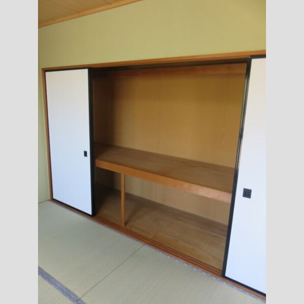 収納 (押入(洋室東))