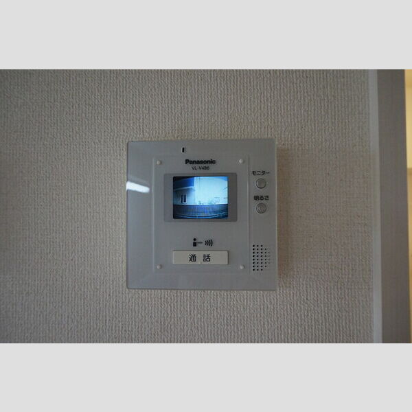 その他設備 (TVインターホンで訪問者を確認できます)