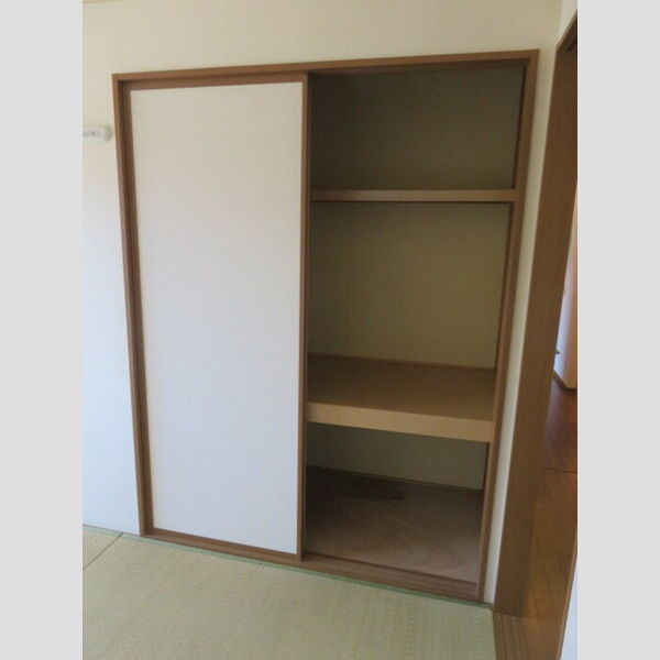 収納 (押入(和室))