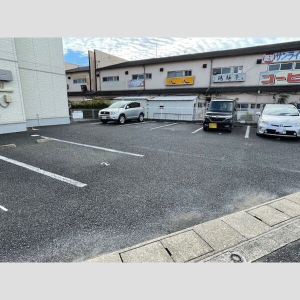 駐車場 (駐車場)