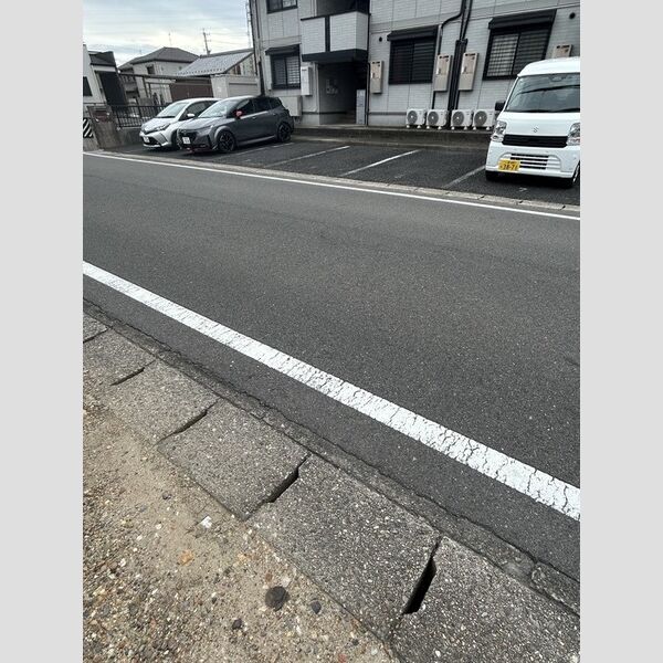 駐車場 (駐車場)