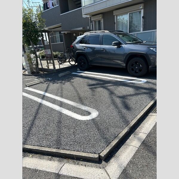 駐車場 (駐車場)