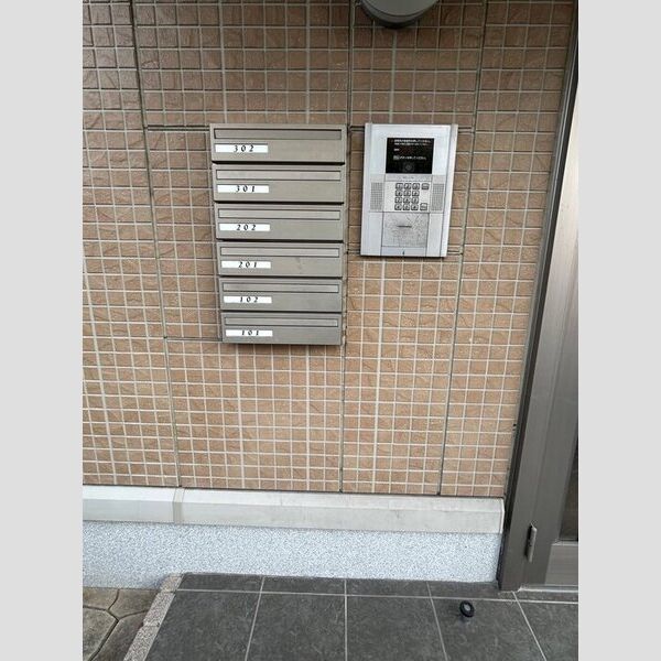 現地周辺 (集合ポスト・オートロック)