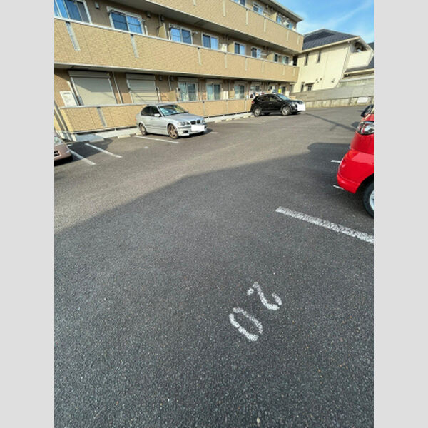 駐車場 (駐車場)