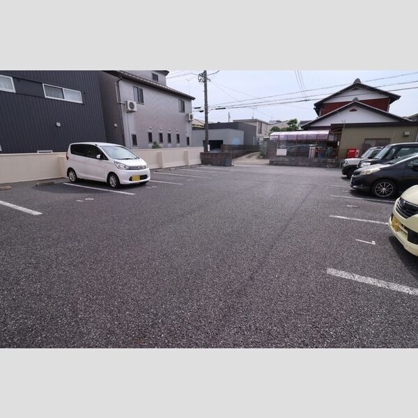 駐車場 (駐車場)