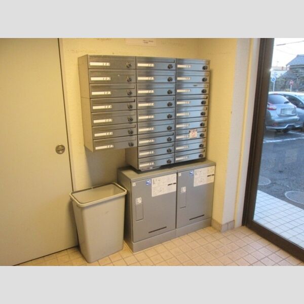 現地周辺 (ロビー(集合ポスト・宅配BOX(共用))