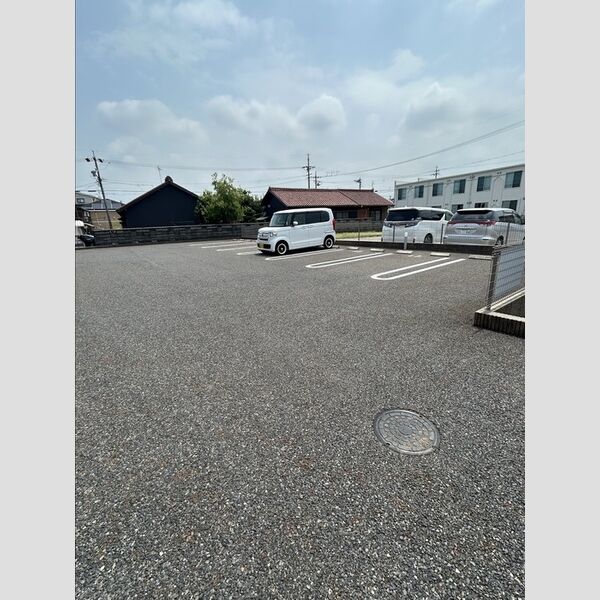 駐車場 (駐車場)