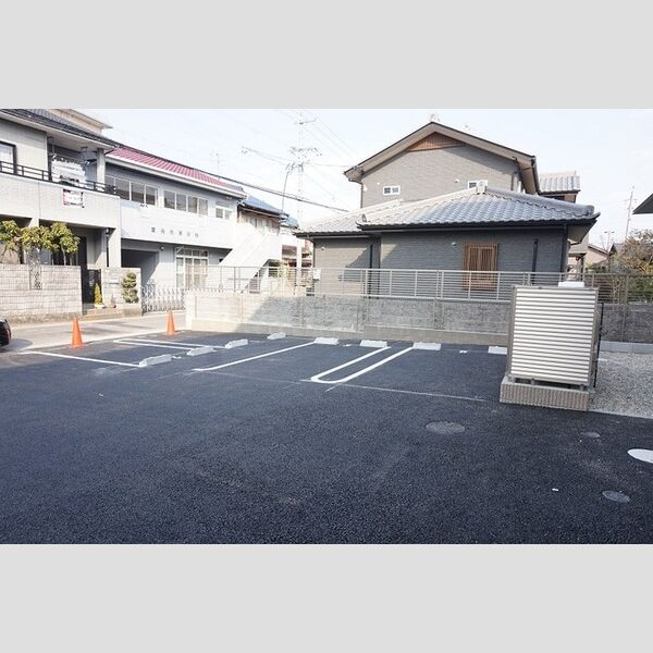 駐車場 (駐車場)