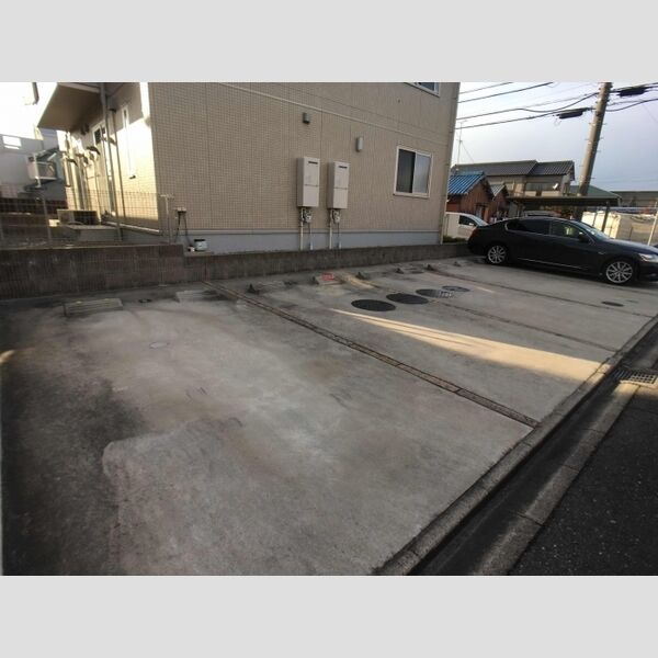 駐車場 (駐車場)