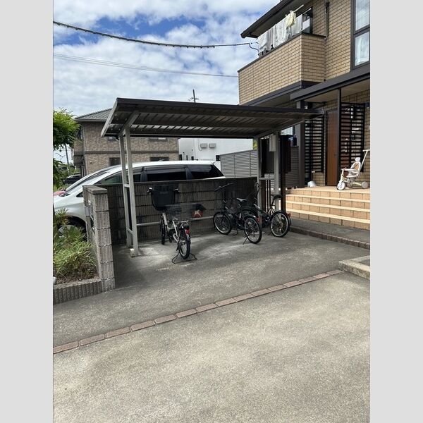 駐車場 (駐輪場)